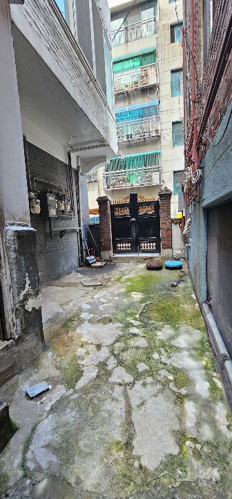 1층코너상가 뒷마당  리모델링건물 매물의 8번째 사진