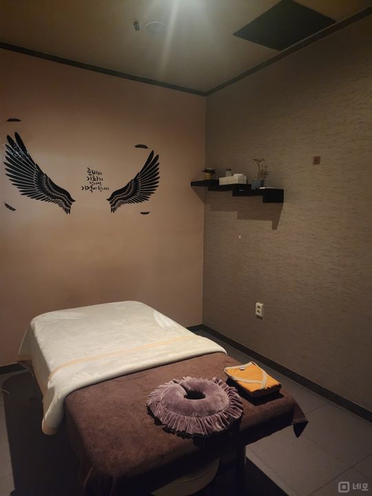 깔끔한 인테리어 및 시설 완비된 고잔동 마사지샵 매물의 2번째 사진