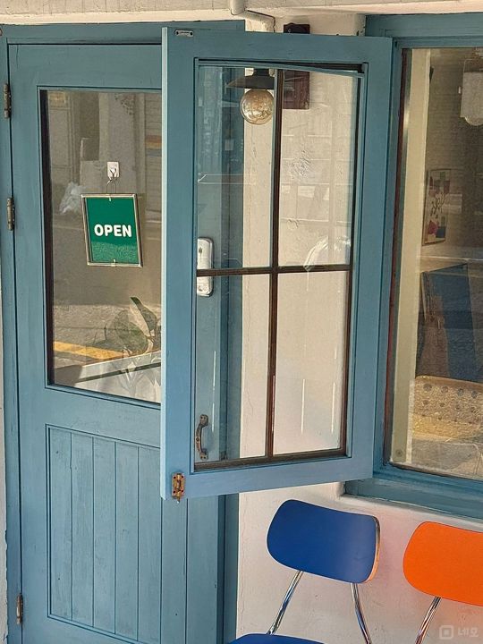 합정역 도보 5분 무권리에 가까운 반지층 카페 매물의 9번째 사진