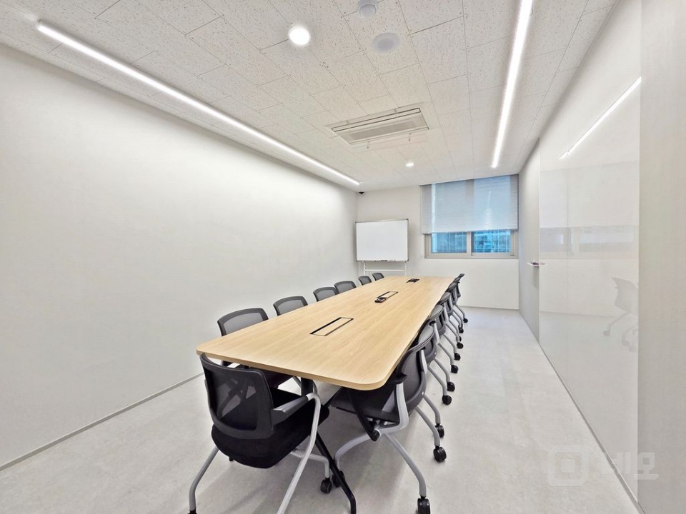 🟧 비현실적인 금액 강남 대로변 대형 오피스가 이 가격에?? 매물의 6번째 사진