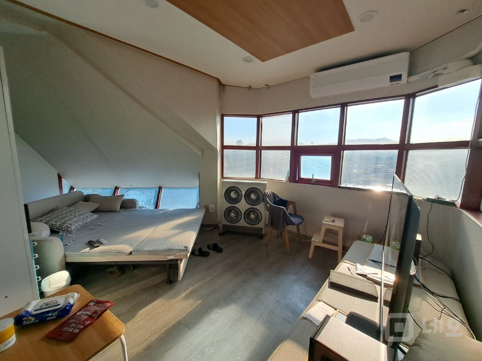 가성비 좋은 6층 룸 있는 사무실 매물의 6번째 사진