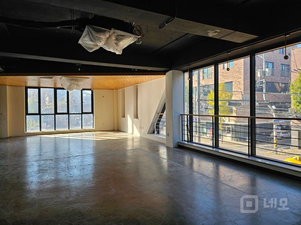 2층 사무실 전체사용 현재공실 매물의 3번째 사진