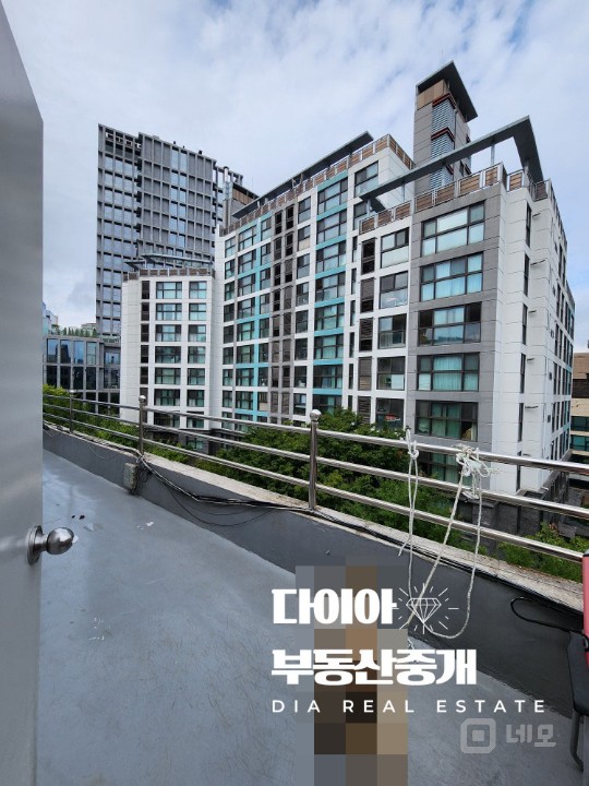 DIA 테라스 있고 채광 눈부신  사무실 매물의 2번째 사진