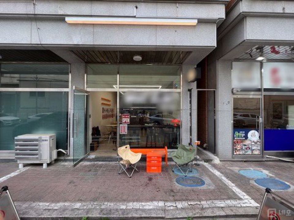 트랜디한 인테리어 완비, 유동인구 많은 매탄동 카페 매물의 5번째 사진