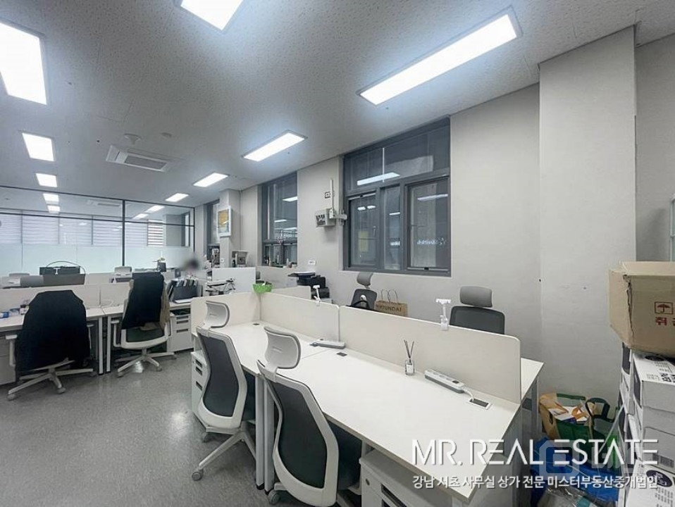 학동역.대로변.인테리어有.채광ACE.층전체.가성비사무실 매물의 7번째 사진