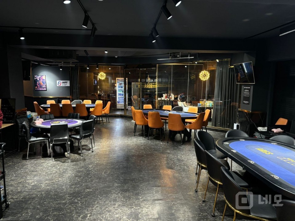잠실새내역에서 최고시설, 최고입지의 보드카페입니다! 매물의 1번째 사진