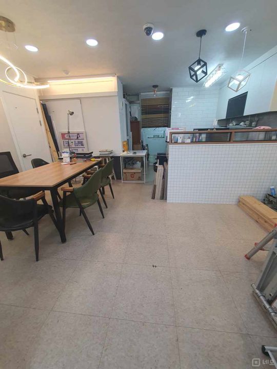 배후수요 풍부, 고잔동 아파트단지 내 1층 인테리어 상가 매물의 3번째 사진