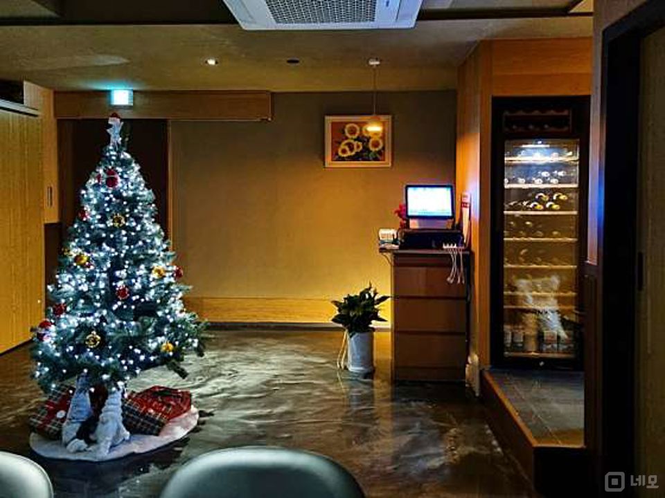 청담동 위치조건 뛰어난 요리주점 매물의 2번째 사진