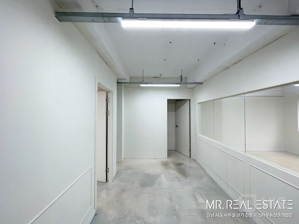 학동역.도보3분.깔끔한화이트톤.사무실 매물의 5번째 사진