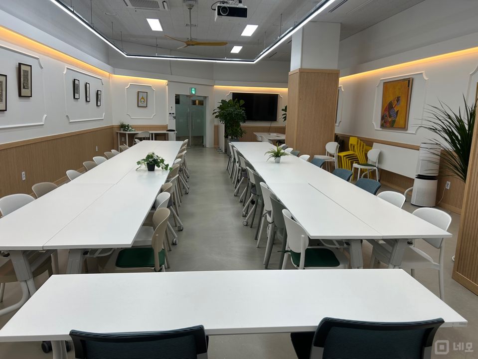 서초구 서초동, 인테리어 및 세팅 완비된 강의장 임대 매물의 2번째 사진