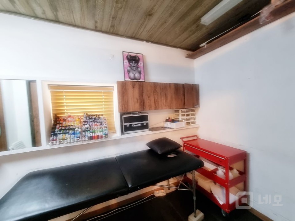 [전속] 홍대역 3분 가성비.퀄리티 아주좋은 상가사무실!! 매물의 13번째 사진