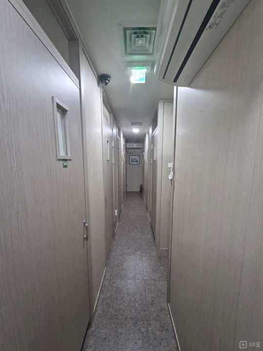 우면동 시설 양도 가능한 스터디카페 매물의 2번째 사진