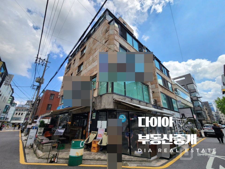 DIA 맛집 즐비한거리 아주 약간의 권리로 자리 잡으세요 매물의 5번째 사진
