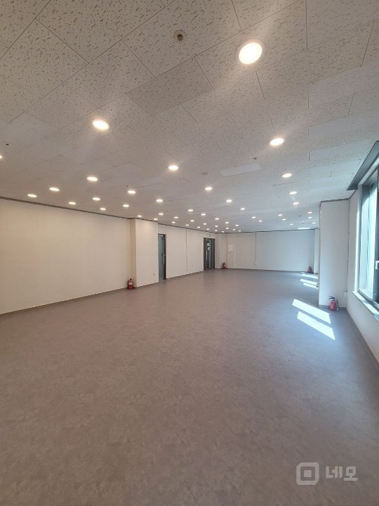 실면적32.5 피부샾. 병의원. 샾 매물의 3번째 사진