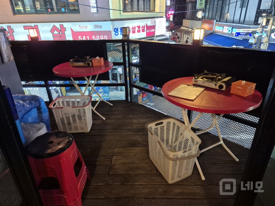 핵심 위치! 논현동 메인 상권의 검증된 맛집을 이어갈 기회! 매물의 3번째 사진