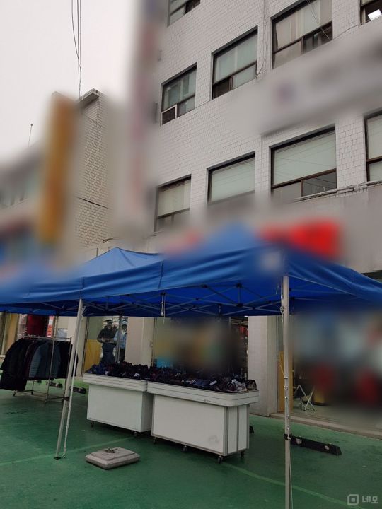 당곡사거리 인근 대로변에 위치한 의류 매장 매물의 5번째 사진