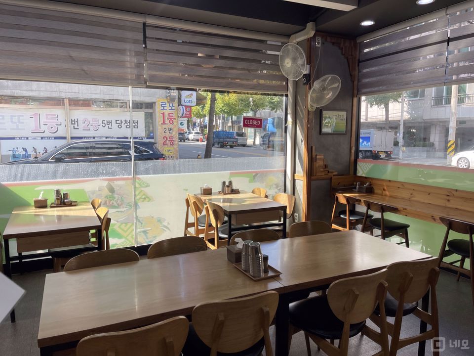 문정동 주거지역, 회사원들 수요 많은 국수집 매물의 1번째 사진