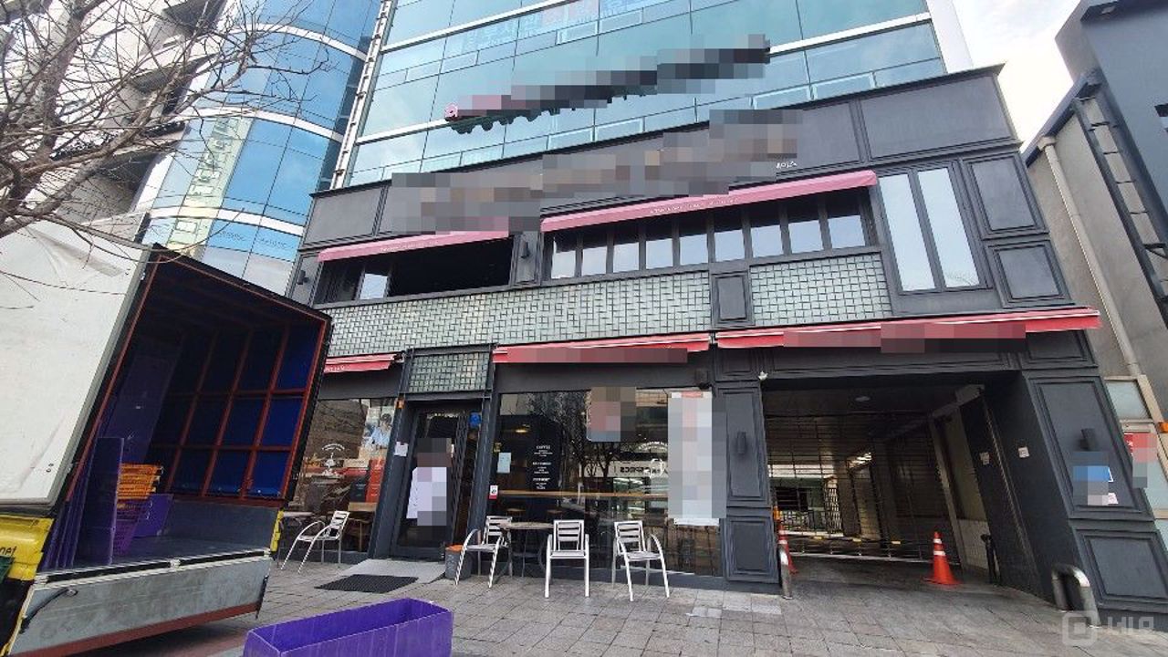 유명 프랜차이즈 커피숍 양도양수 매물의 6번째 사진