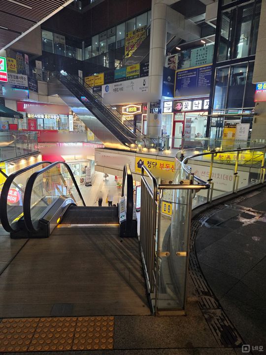 강남역 1번 출구 도보 1분, 주차 가능 1층 상가 임대 매물의 10번째 사진