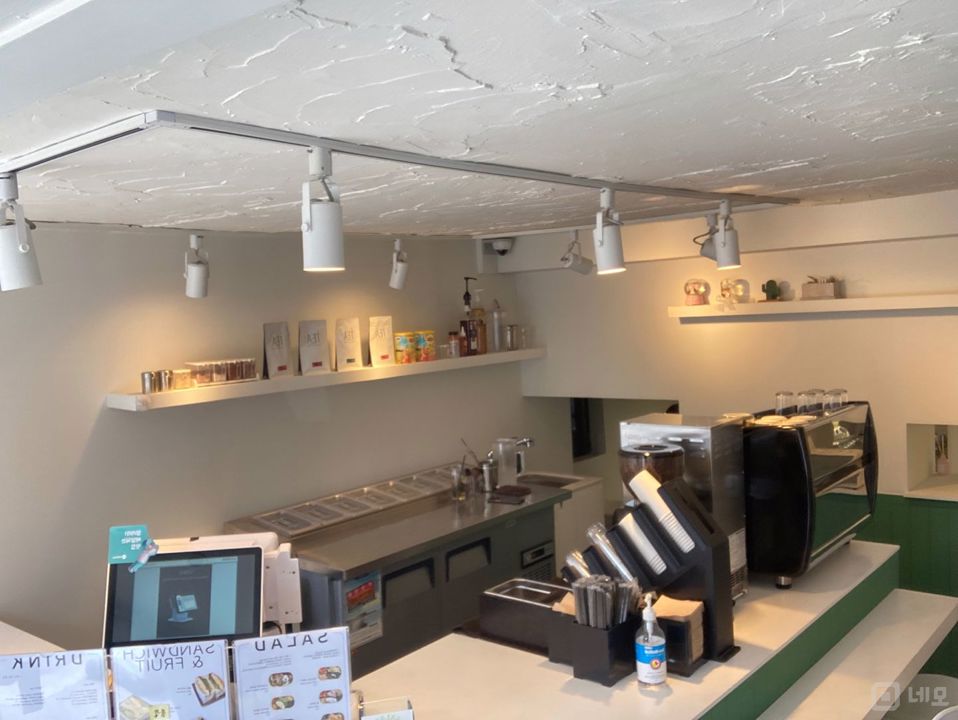 대학가 상권입니다! 매물의 2번째 사진