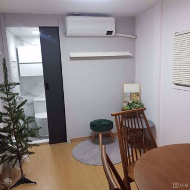 신대방삼거리역과 가까운 내외부 깨끗한 상도동 사무실 매물의 4번째 사진