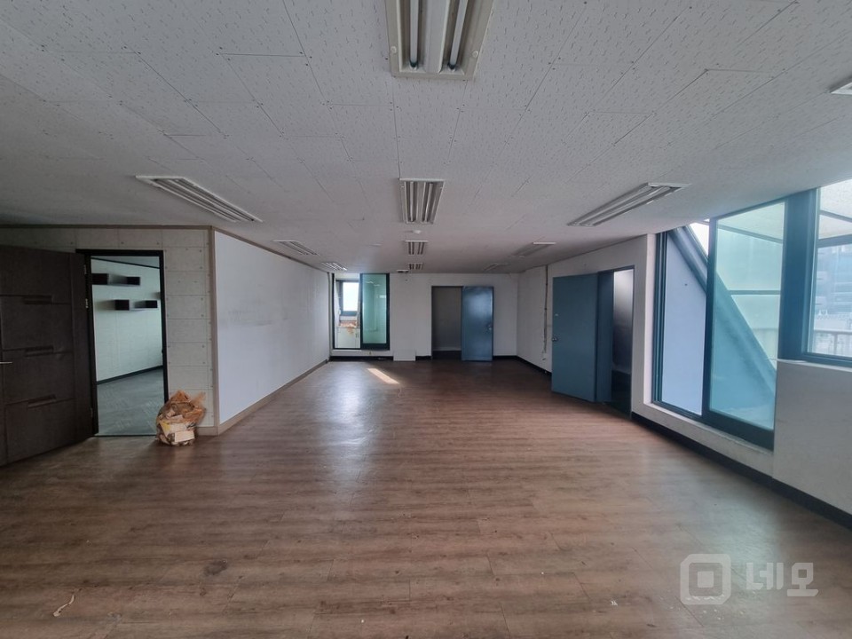 현장사진 실전용약30p 가성비좋은 사무실 매물의 1번째 사진