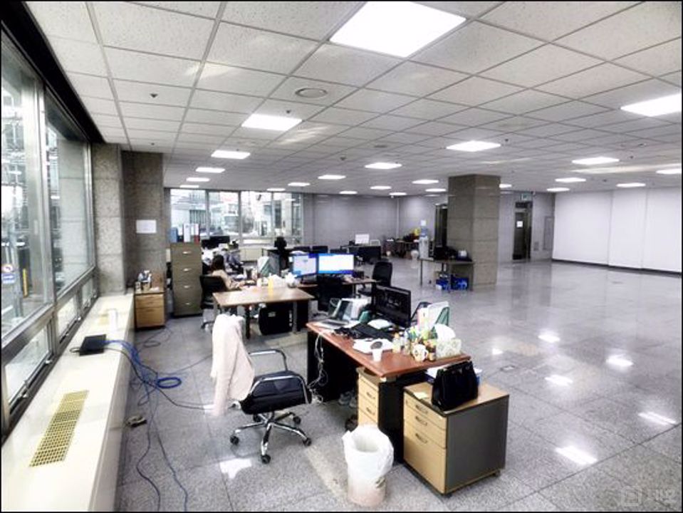▣3호선 압구정역 도보 4분 이내 위치! 대로변 인프라 최고급 사무실▣ 매물의 2번째 사진
