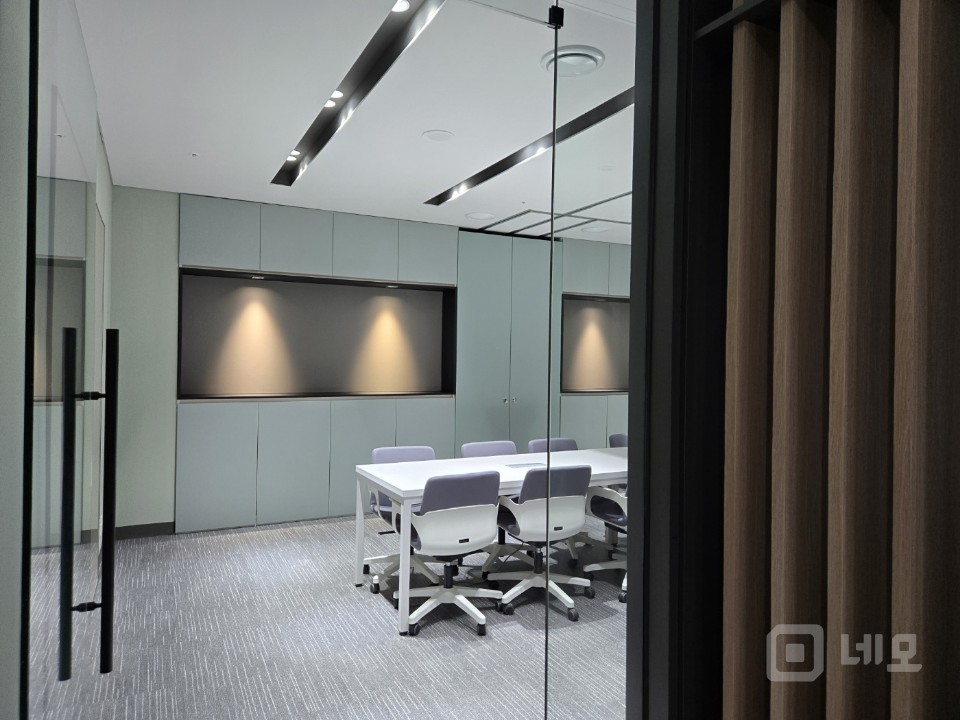⭐ 초역세권 사무실. 룸 2개 풀인테리어 . 코너호실 ⭐ 매물의 10번째 사진
