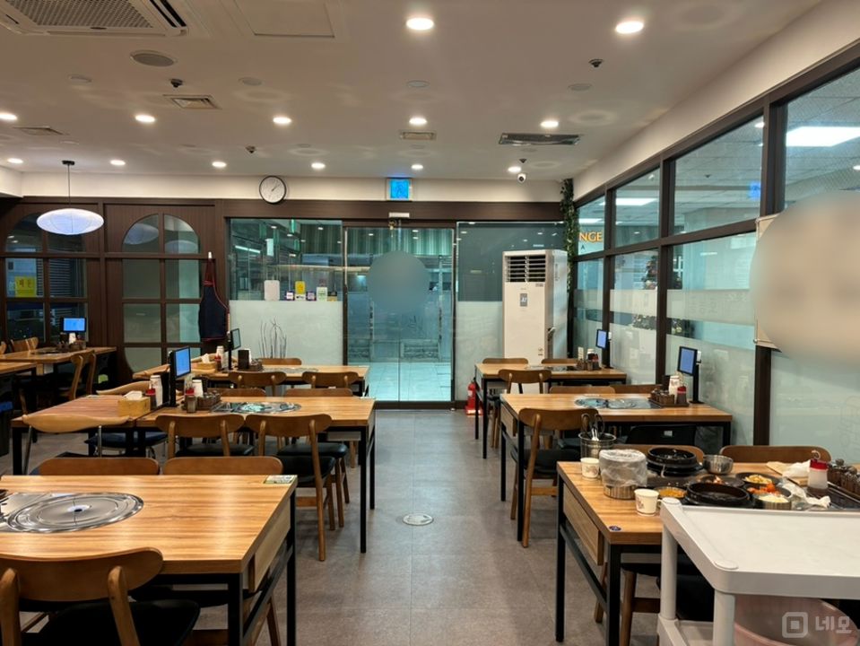 구로동 구로디지털단지역 역세권, 시설, 인테리어 완비된 한식집 매물의 1번째 사진