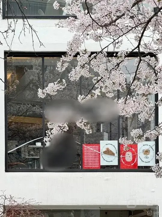 연남동 벚꽃길에 위치한 감성카페 매물의 7번째 사진