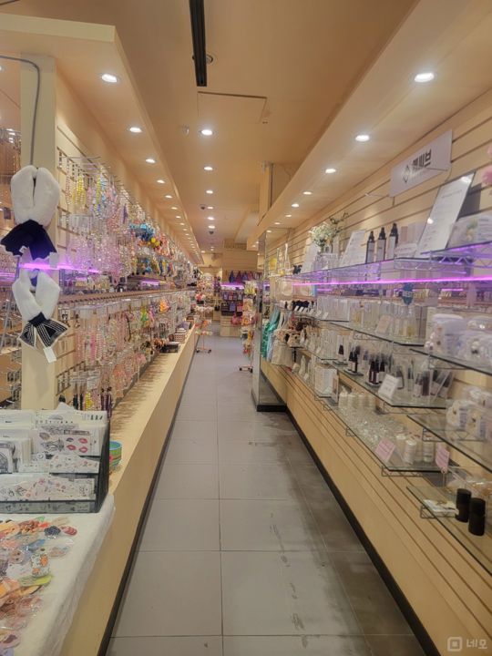 대현동 이대역 역세권, 평수 넓어 활용도 높은 무권리 공실 매물의 5번째 사진