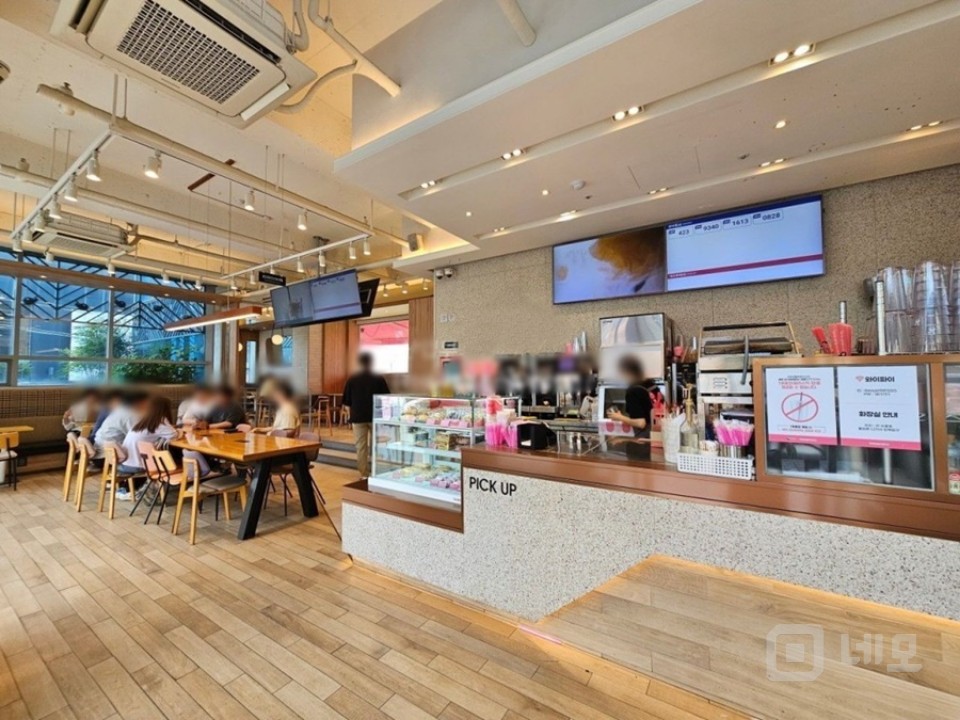 역삼역 논현로 역삼대로 대로변 1층 카페 매물의 1번째 사진
