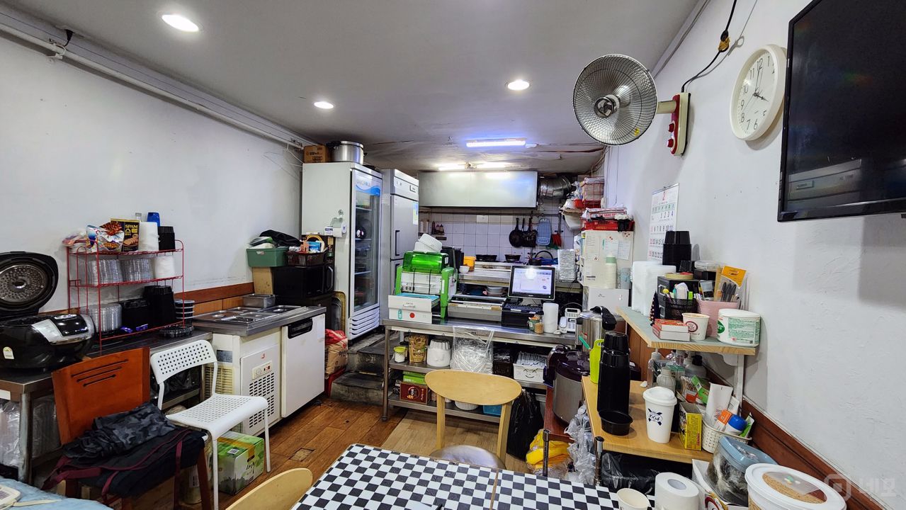 석촌고분역 역세권, 단골고객 많은 배달전문점 매물의 1번째 사진