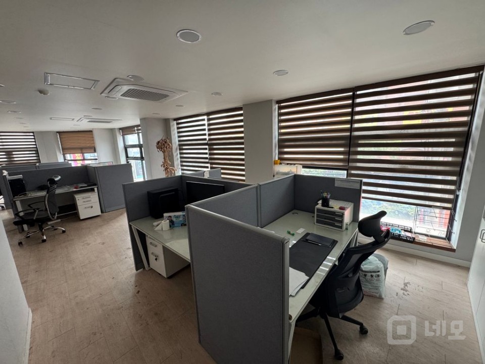 NEW 대형 지산 단지 내 사무실   매물의 3번째 사진