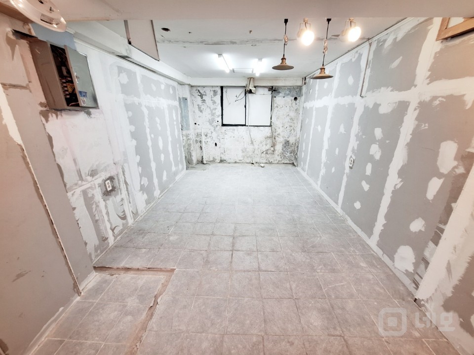 무권리 유동인구많은 1층점포 매물의 3번째 사진