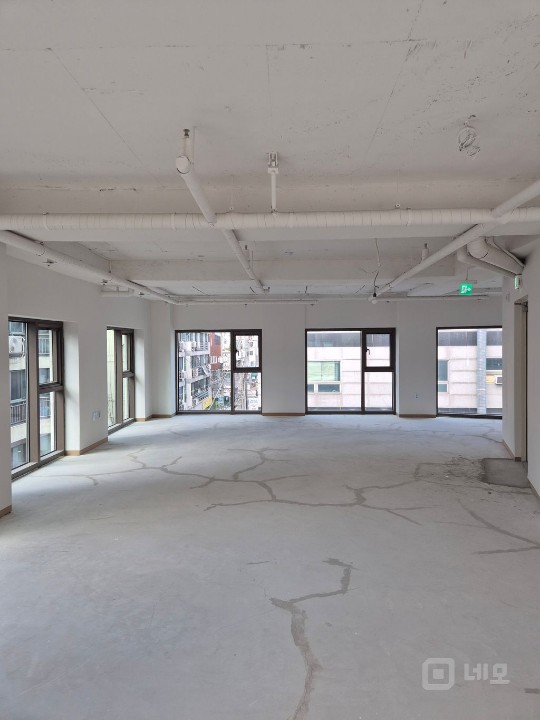 신축첫입주.대형사무실.즉시입주 매물의 15번째 사진