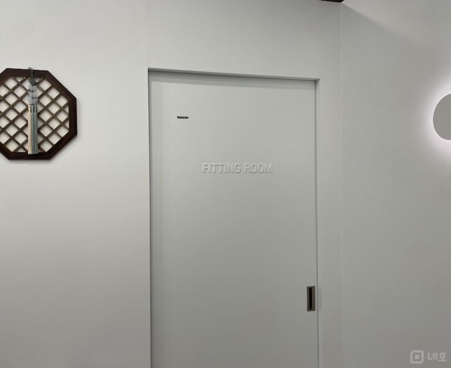 대로변 코너, 모던한 인테리어가 완비된 초역세권 2층 망월동 필라테스 매물의 10번째 사진