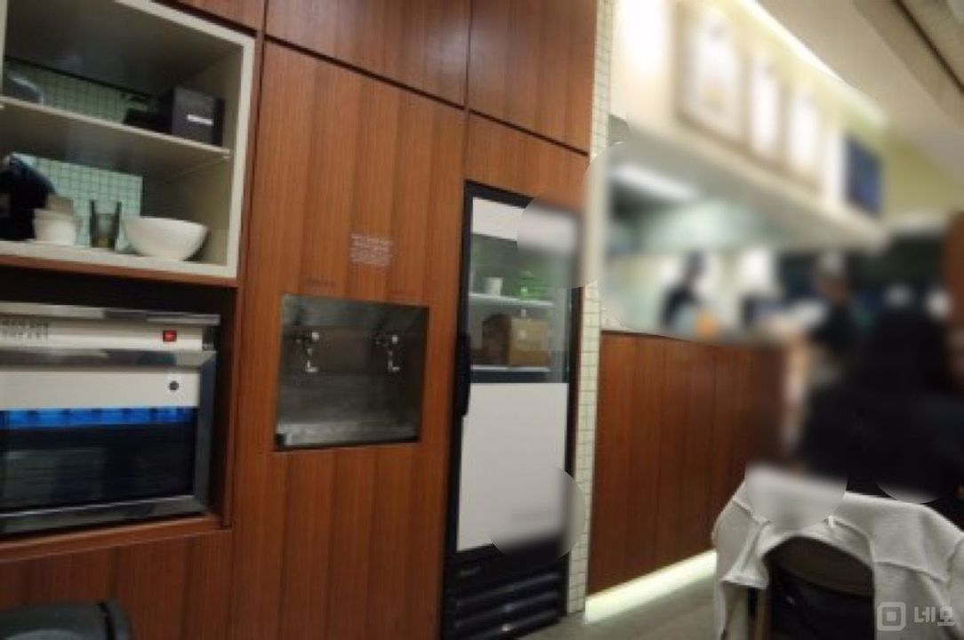 방배동에 위치한 프렌차이즈 김밥 전문점 입니다. 매물의 5번째 사진