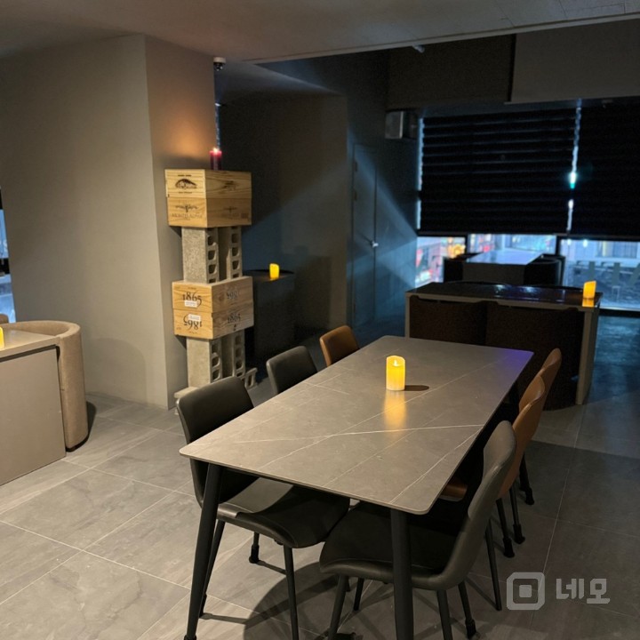 신천 먹자골목(잠실새내역) 신축건물 3층 전체 통유리 상가 임대 매물의 4번째 사진