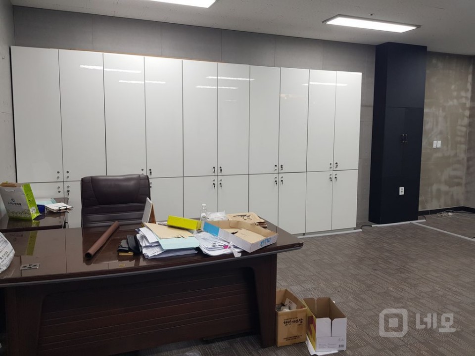 냉난방기옵션풀옵션사무실인테리어작살집기사용가능몸만들어가면되는삼실법인강추 매물의 19번째 사진