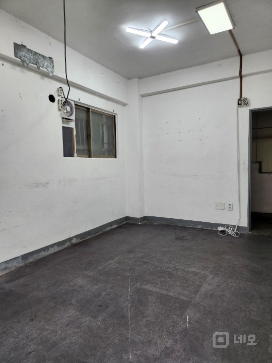 1층 상가 매물의 2번째 사진