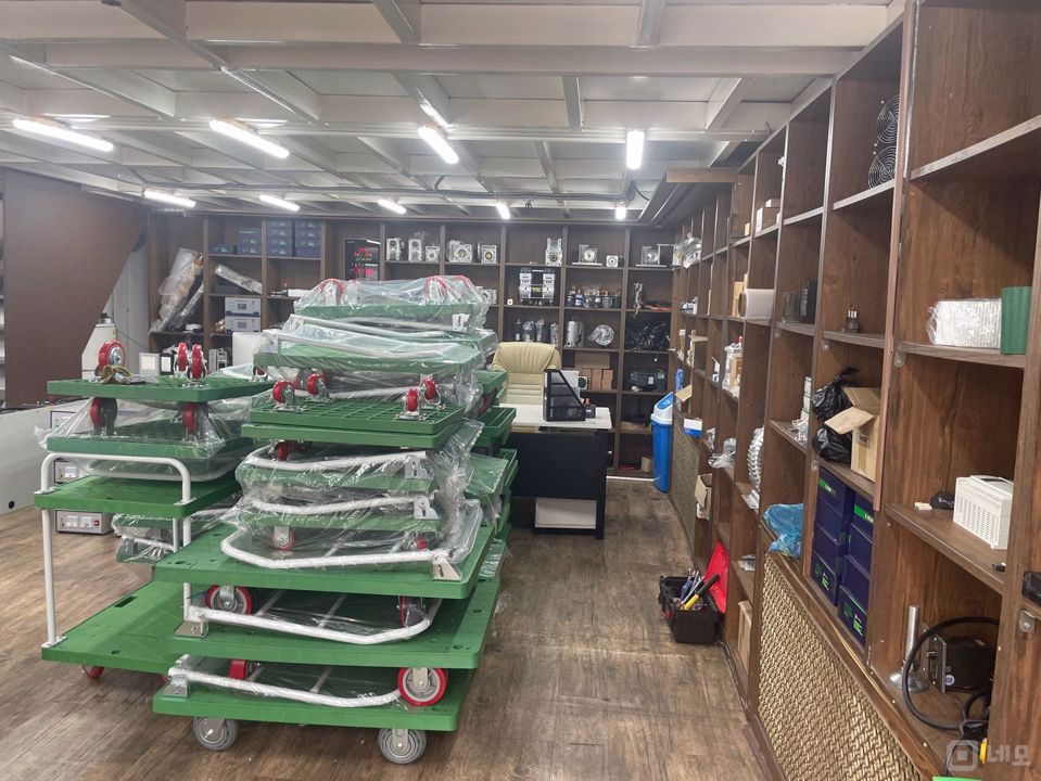 구로 중앙 유통단지 내에 위치한, 수요도 많은 구로동 매장 매물의 2번째 사진