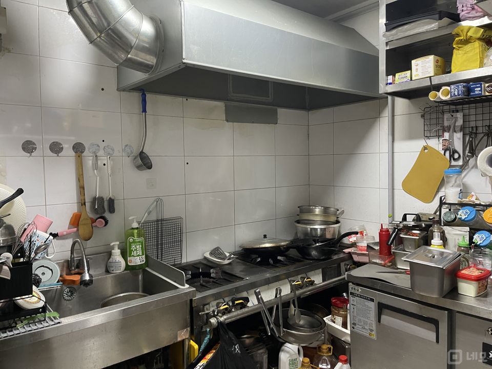 봉천동 매력적인 인테리어, 다양하게 이용 가능한 요리주점 매물의 4번째 사진