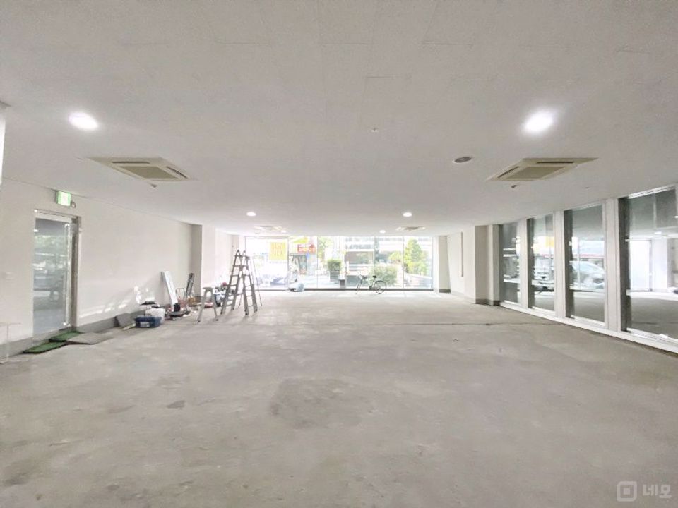 ★남부터미널역 도보 3분거리 초역세권 쾌적하고 깔끔한 사무실 임대★ 매물의 2번째 사진