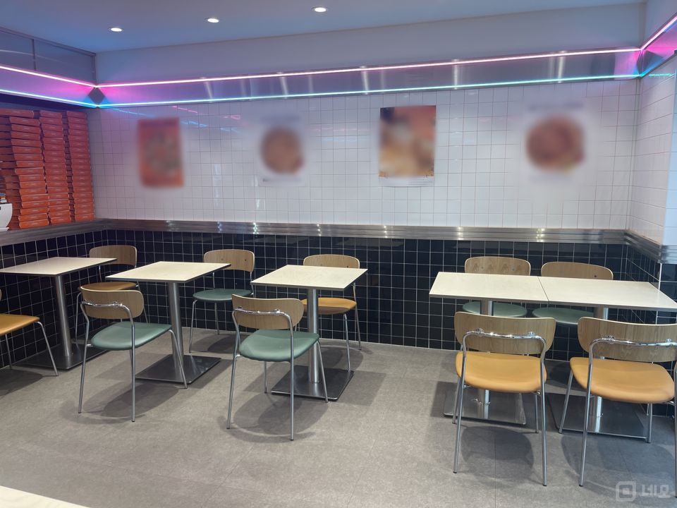 신사동 역세권, 꾸준한 월 매출 피자점 매물의 1번째 사진