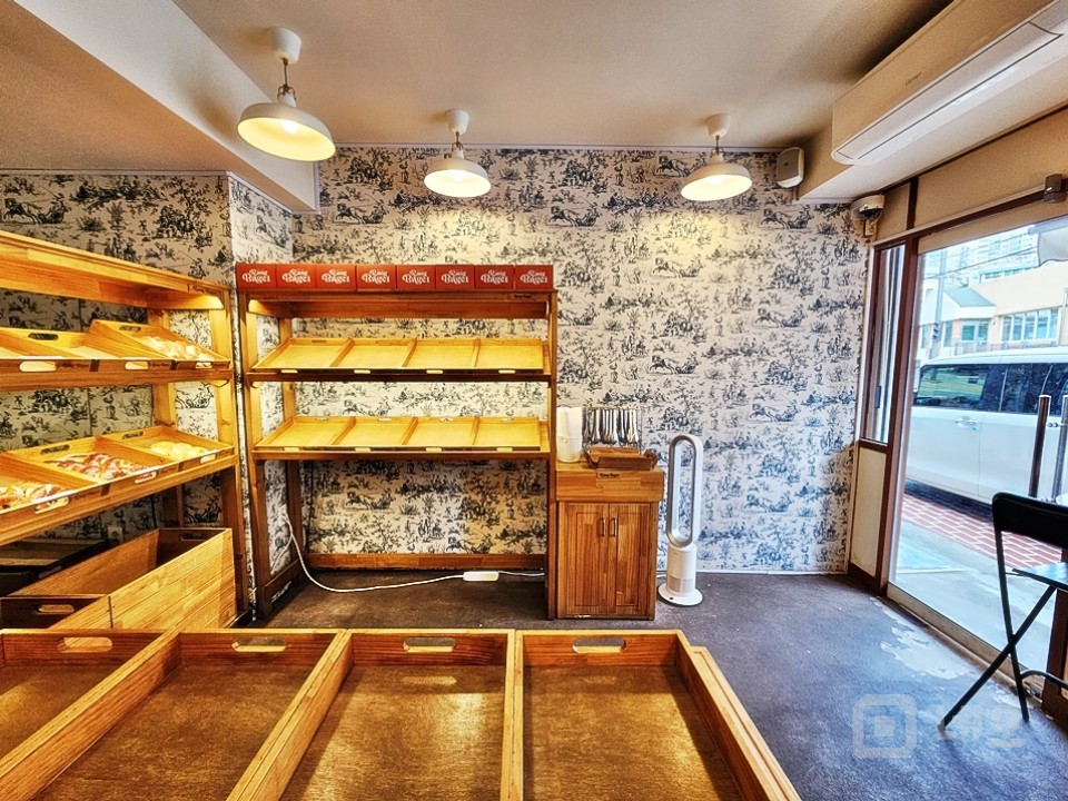 JS 학교 앞 SSS급 상권! 1층 가시성 좋은 상가 임대 매물의 7번째 사진