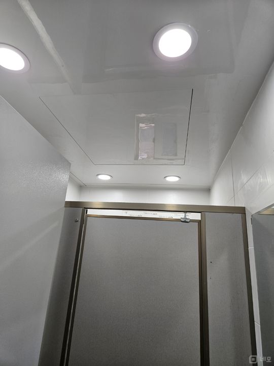 동대문구 전철역 1분거리 대로변 상가 사무실 임대  매물의 9번째 사진