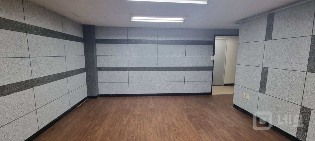 동대입구역 6분거리 동대문역사문화역 8분거리 2층 사무실 매물의 3번째 사진