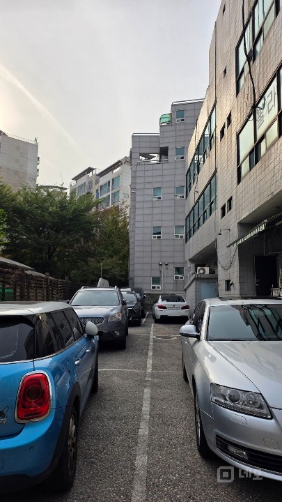 지하철역 5분이내, 넓은 공간과 편한주차 임차건물 매물의 7번째 사진