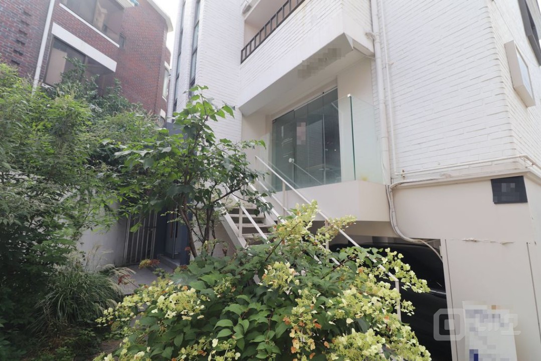 깊은산속옹달샘 처럼 숨어있는 약15평 사무실 작업실 매물의 13번째 사진